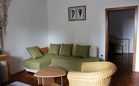 Babe beach Apartment